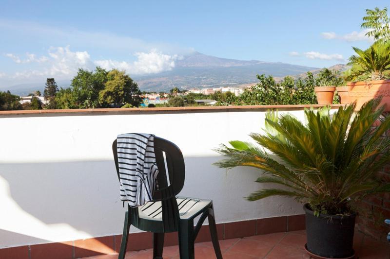 La Trinacria Bed and Breakfast Giardini Naxos Exteriör bild